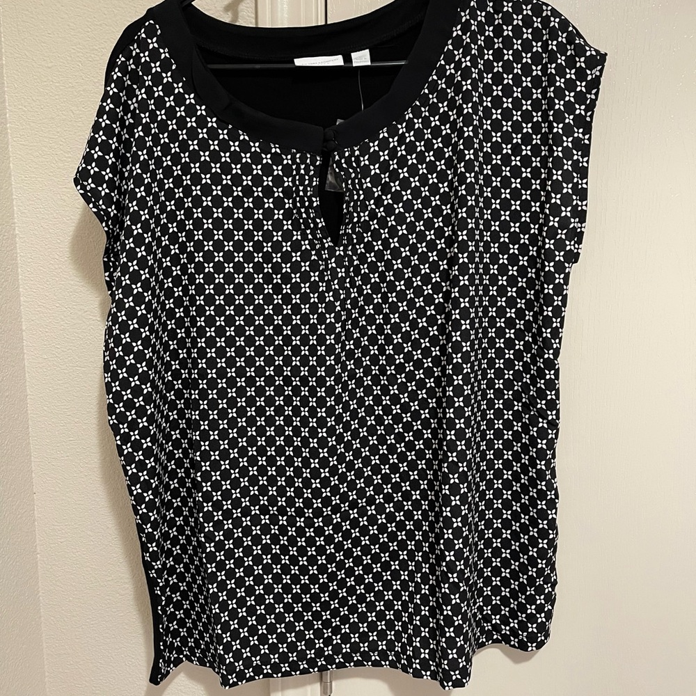 Black and White Patterned Women's Top XL